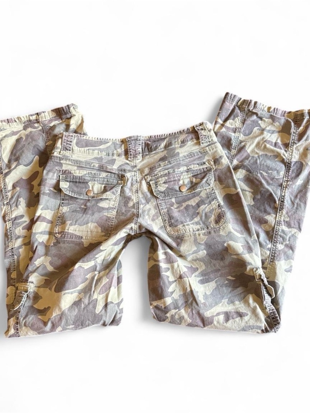 Baggy Y2K Low-Rise Camo Cargo Pants